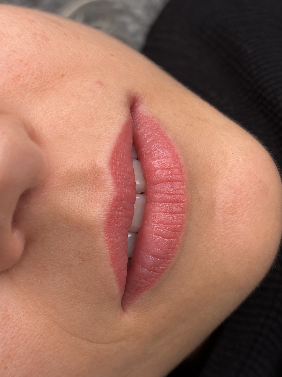 Verheiltes Lippen Permanent Make-up
